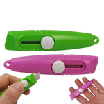 Mini Nożyk Podłużny z Wysuwanym Ostrzem - Kieszonkowy Breloczek do Kluczy Dla Mężczyzn